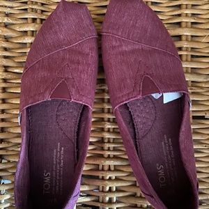 Toms Size 8 shoes